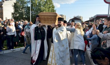 ОРГАНИЗОВАНИ ДОЛАЦИ ЗА ПРЕСВЛАЧЕЊЕ МОШТИЈУ СВЕТОГ ЗОСИМА 05.06.2022.