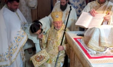 СВЕТА АРХИЈЕРЕЈСКА ЛИТРГИЈА И РУКОПОЛОЖЕЊЕ У ТУМАНУ, 14 01.2022.
