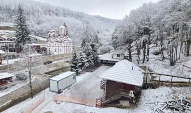 Свети и велики пост, Туман окупан снегом