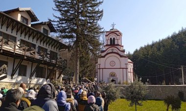 НАЈАВА: ЈЕЛЕЈ ОСВЕЋЕЊЕ У МАНАСТИРУ ТУМАНУ НА ВЕЛИКИ ЧЕТВРТАК, 21. април 2022.