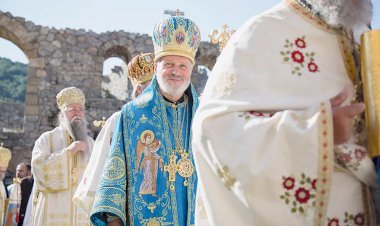 АРХИЈЕРЕЈСКА ЛИТУРГИЈА У МАНАСТИРУ ТУМАНУ У КРСТОПОКЛОНУ НЕДЕЉУ 27. март 2022. у 08.30 ЧАСОВА