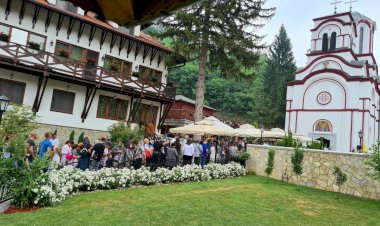 Отворене ране зарасле помазивањем уља Туманских Светитеља (7.07.2022.)